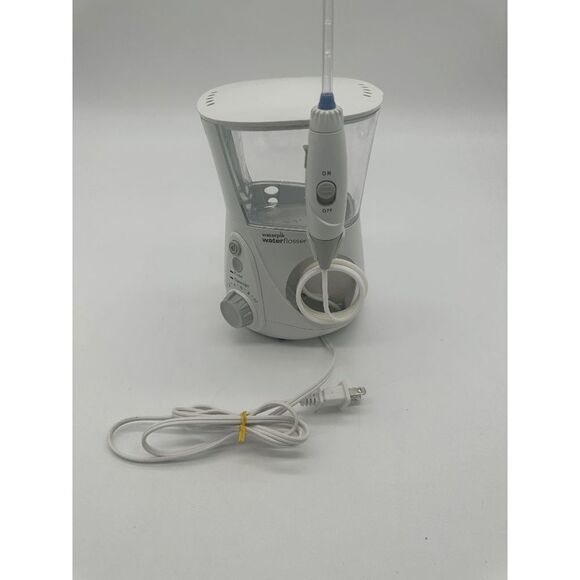 WaterPik Waterflosser Countertop Oral Irrigator for Teeth Reservoir Capacity 90+ - Picture 1 of 10